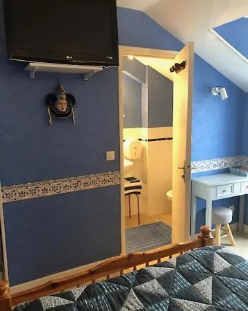 Bed & Breakfast De La Normandie Junhac