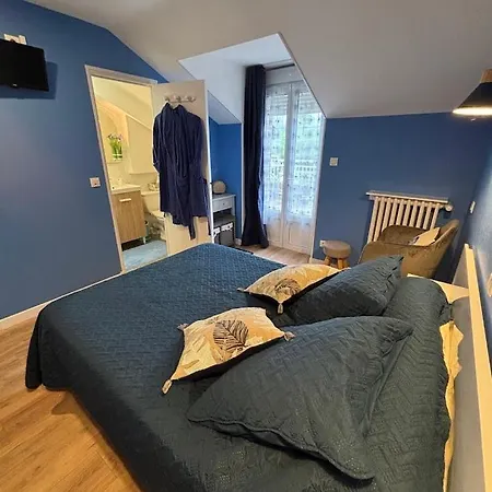 Bed & Breakfast De La Normandie Junhac